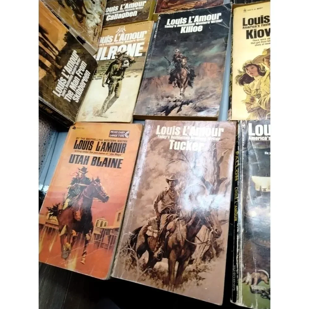 Louis L'AMOUR Western Novels Paperback Books - Lot of 25 (2)